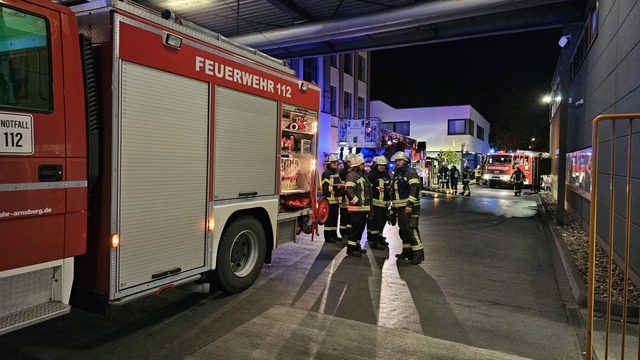 Feuer durch Wartungsarbeiten- Einheiten Neheim und…